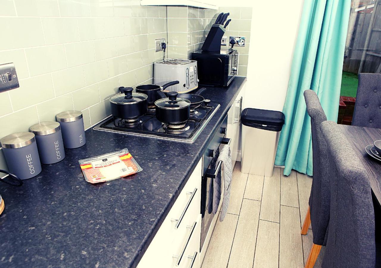 Appartamento 3-bed House With Parking Near O2 Londra