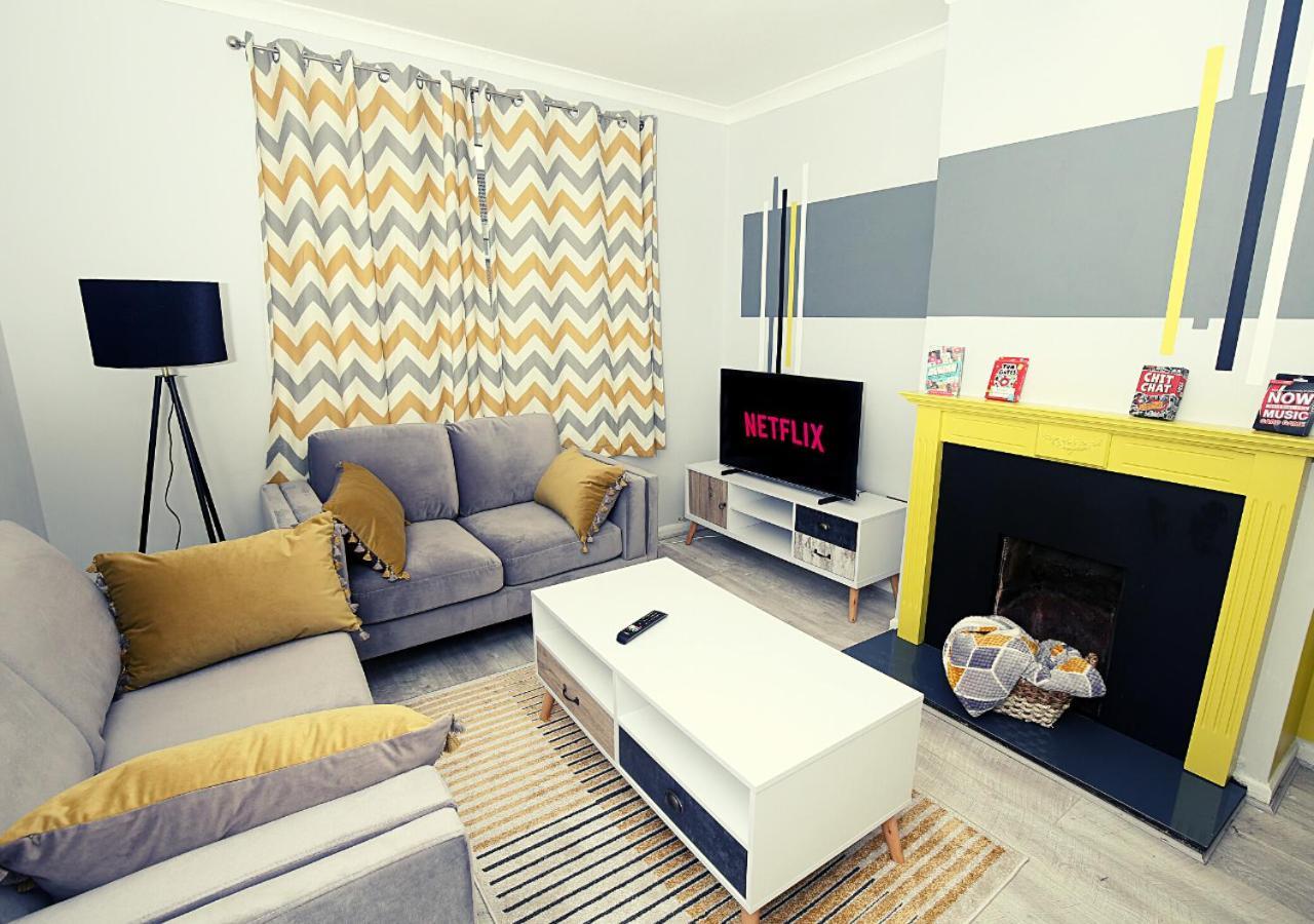 3-bed House With Parking Near O2 Appartamento Londra